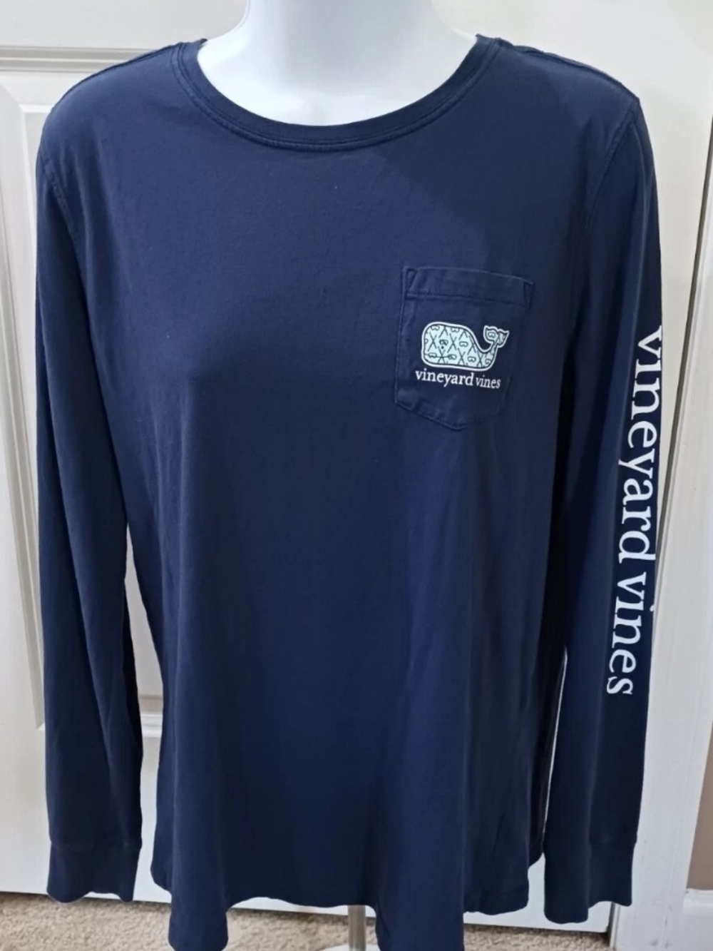 Vineyard Vines Women's Small Navy Blue Snow Skiing Graphic Long Sleeve Tee Shirt